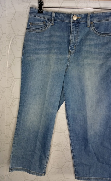 Christopher & Banks stonewash everyday denim crop - Picture 12 of 13